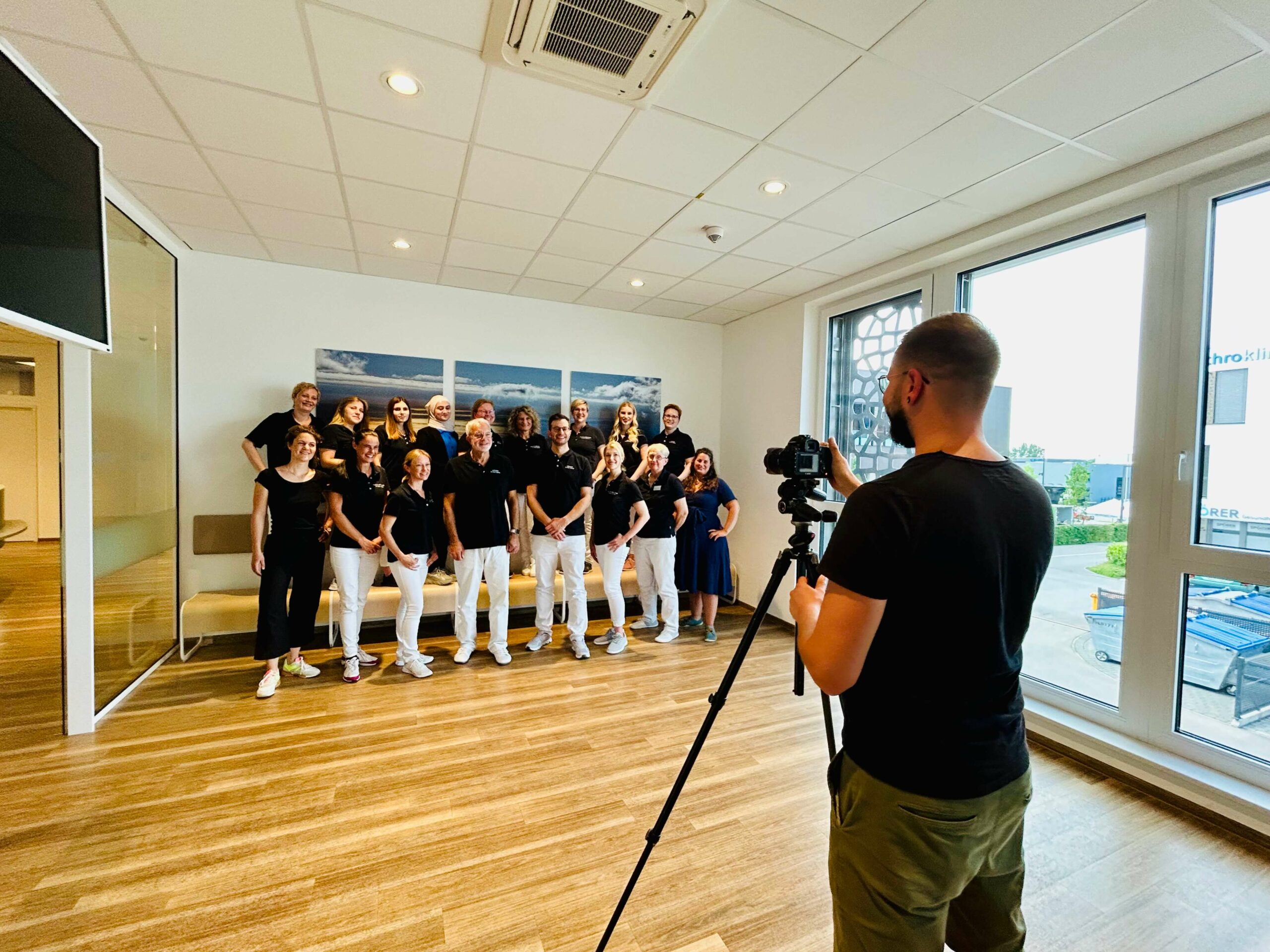 Ein Blick hinter die Kulissen: Unser Team-Fotoshooting